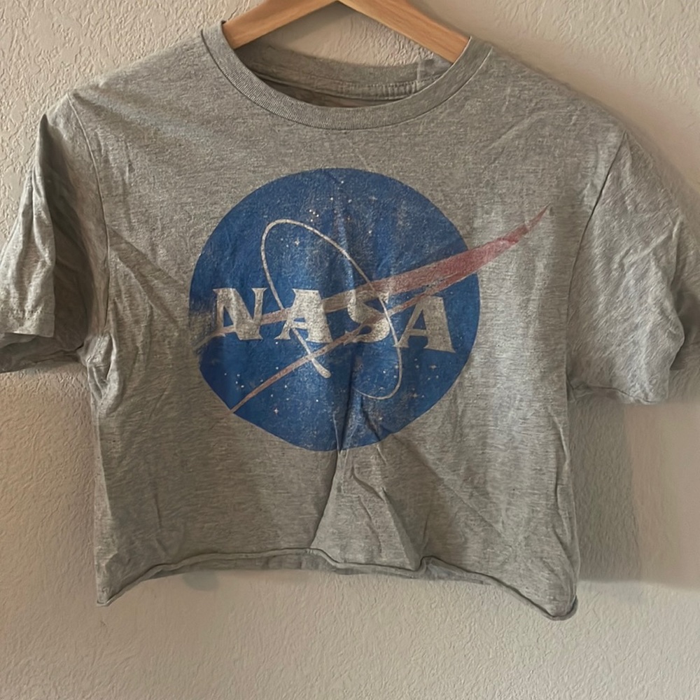 Graphic cropped t shirt